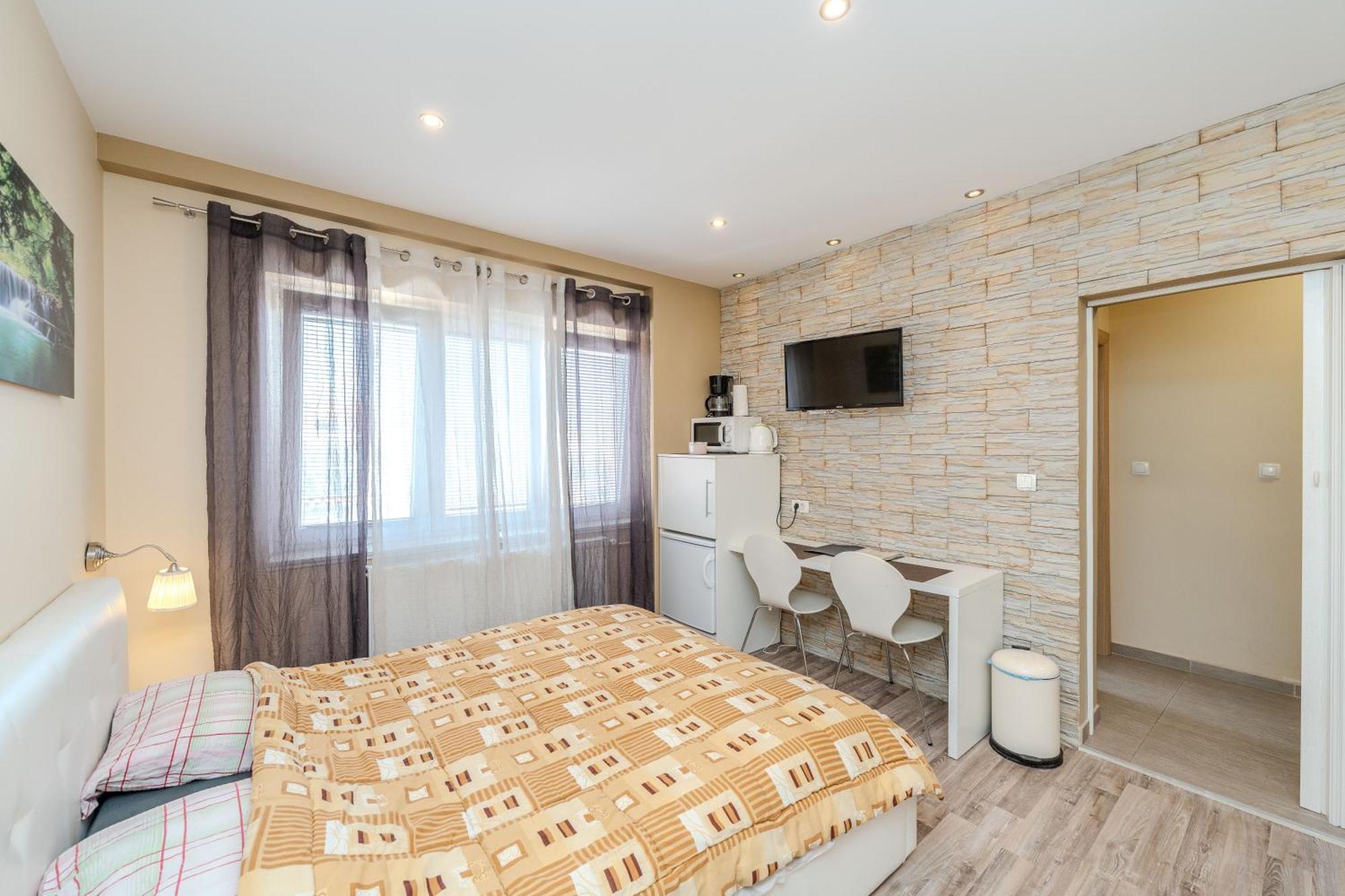 Apartments Bracic Spa Sukosan Exterior photo