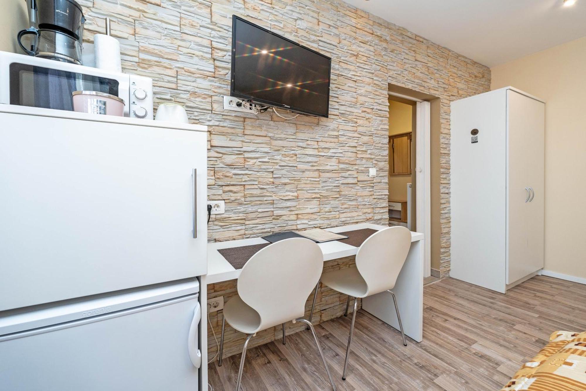 Apartments Bracic Spa Sukosan Exterior photo
